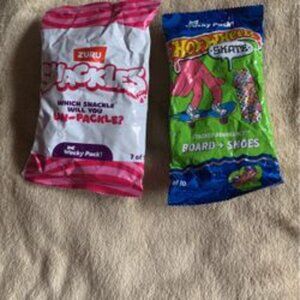 Wacky Pack toys Skate Board And Zuru